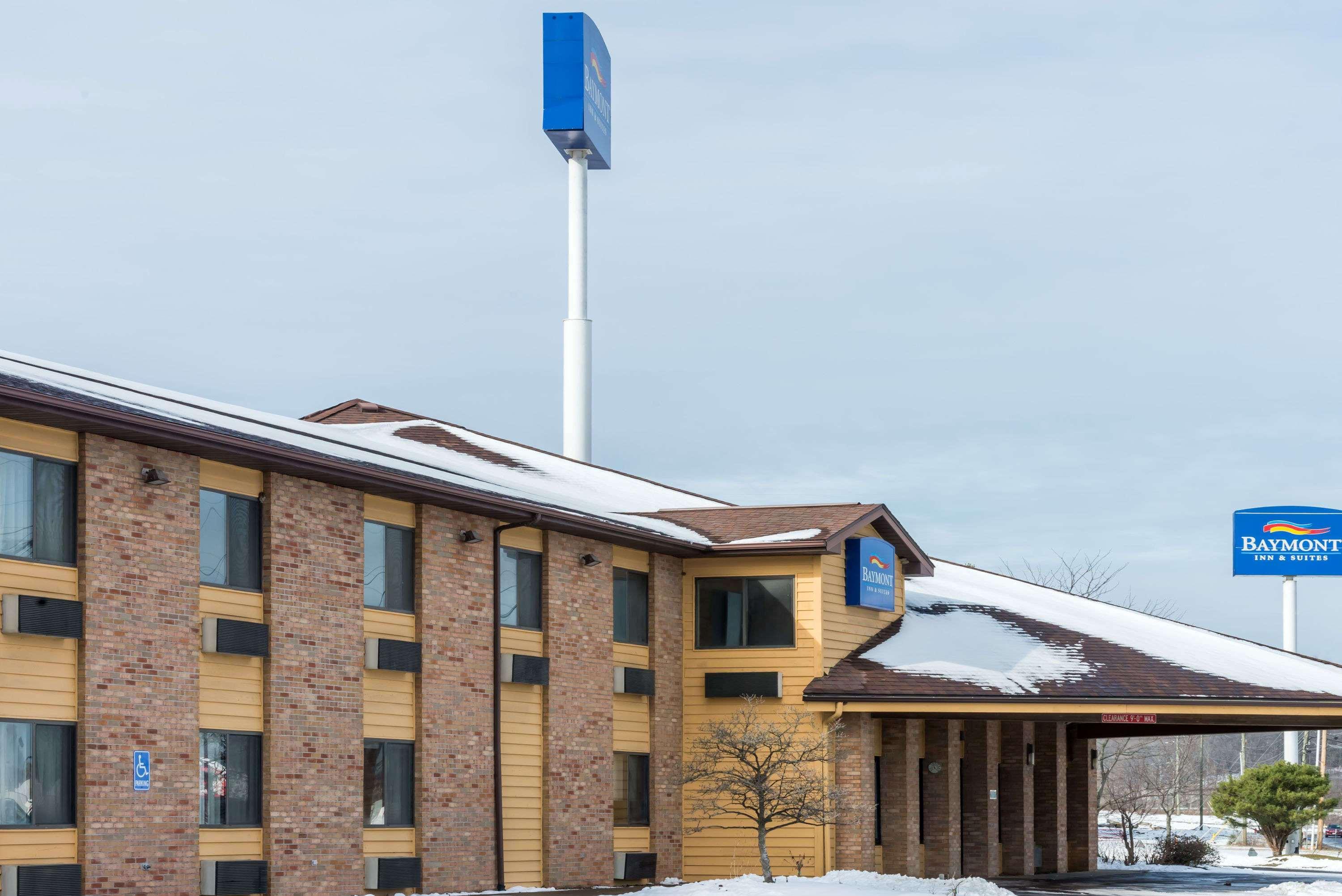 Hotel Baymont By Wyndham Cambridge Extérieur photo